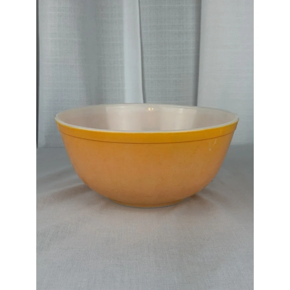 Vintage PYREX Glass Mixing Bowl #403 2-1/2 QT Citrus Orange